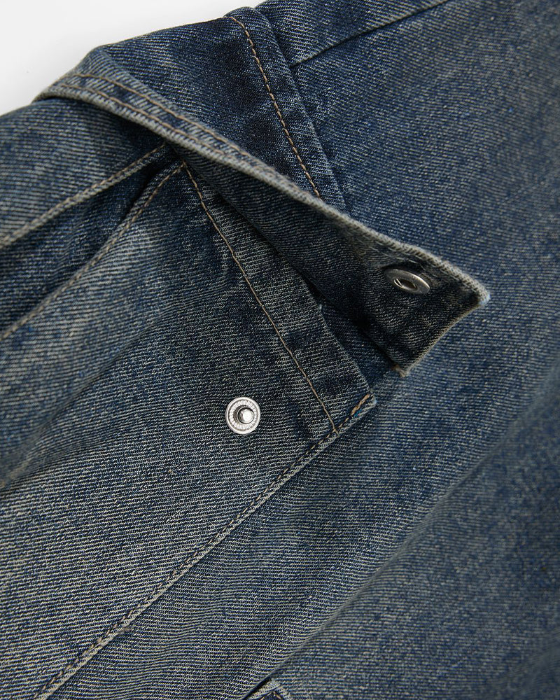 Distressed multi-pocket jeans