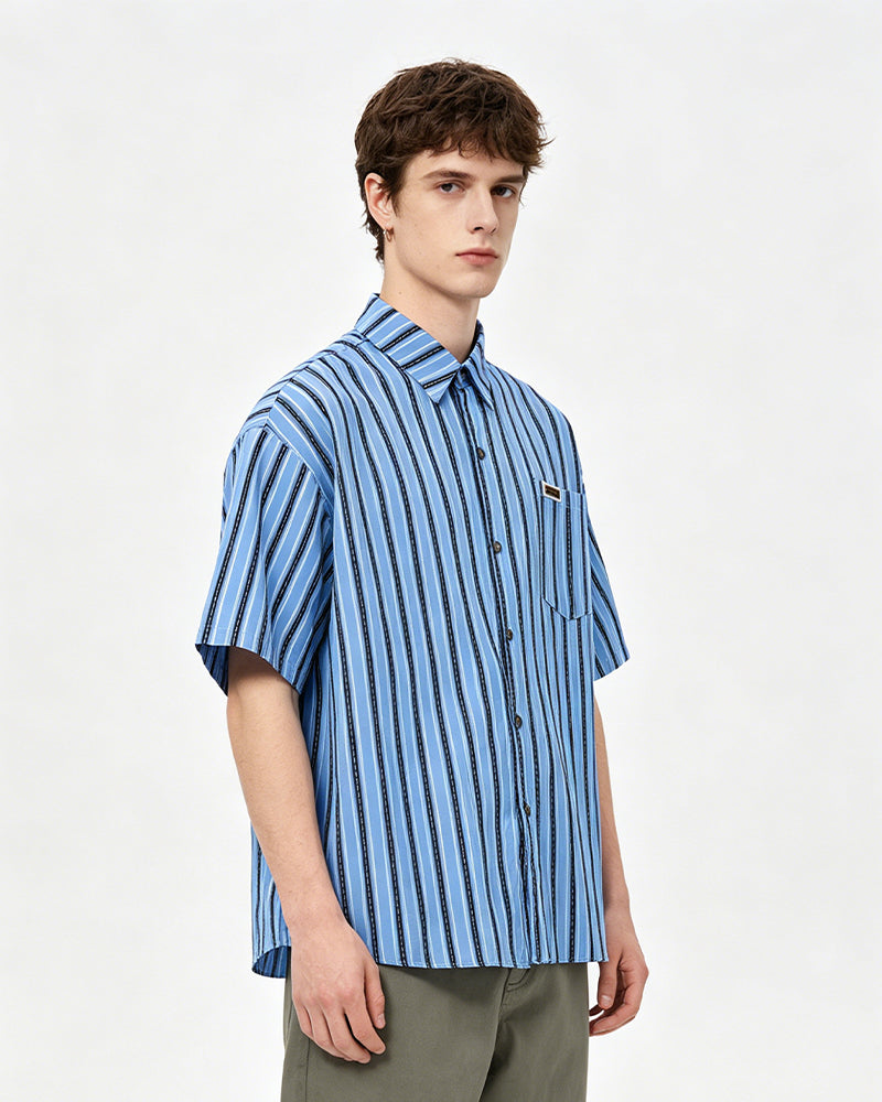 Simple striped short-sleeved shirt