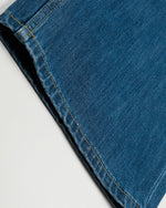 Wide-leg casual jeans