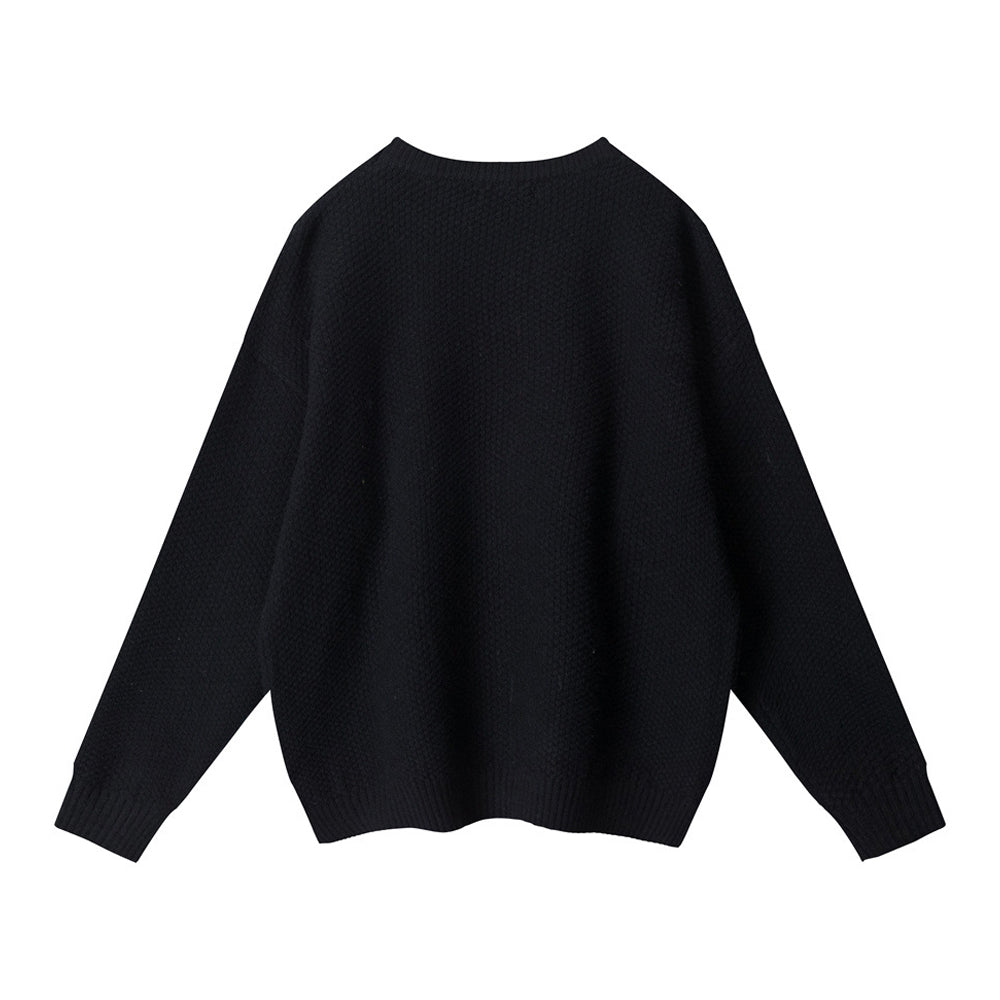 Crew neck bear knit sweater