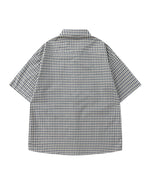 Casual plaid short-sleeved shirt