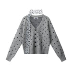 레이스 스카프와 넉넉한 핏의 니트 스웨터 (여성용)