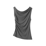 Hot girl seamless short sleeve vest