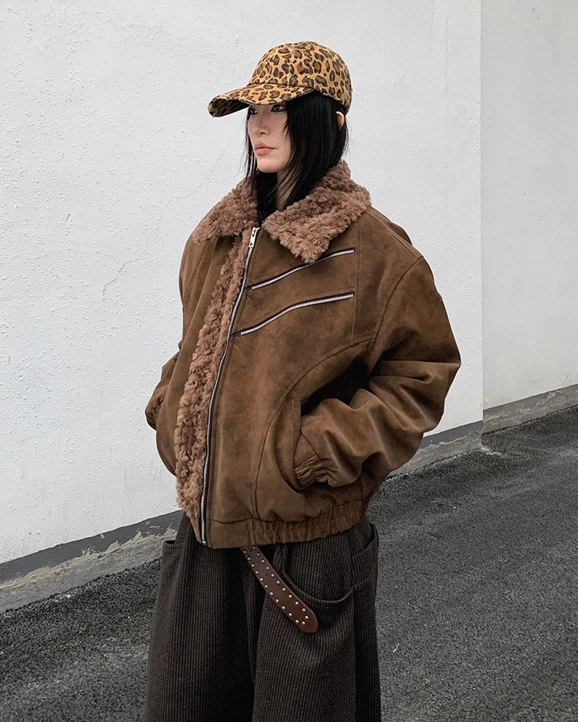 Retro-style short coat with fur collar