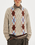 菱形格麻花辮套頭毛衣