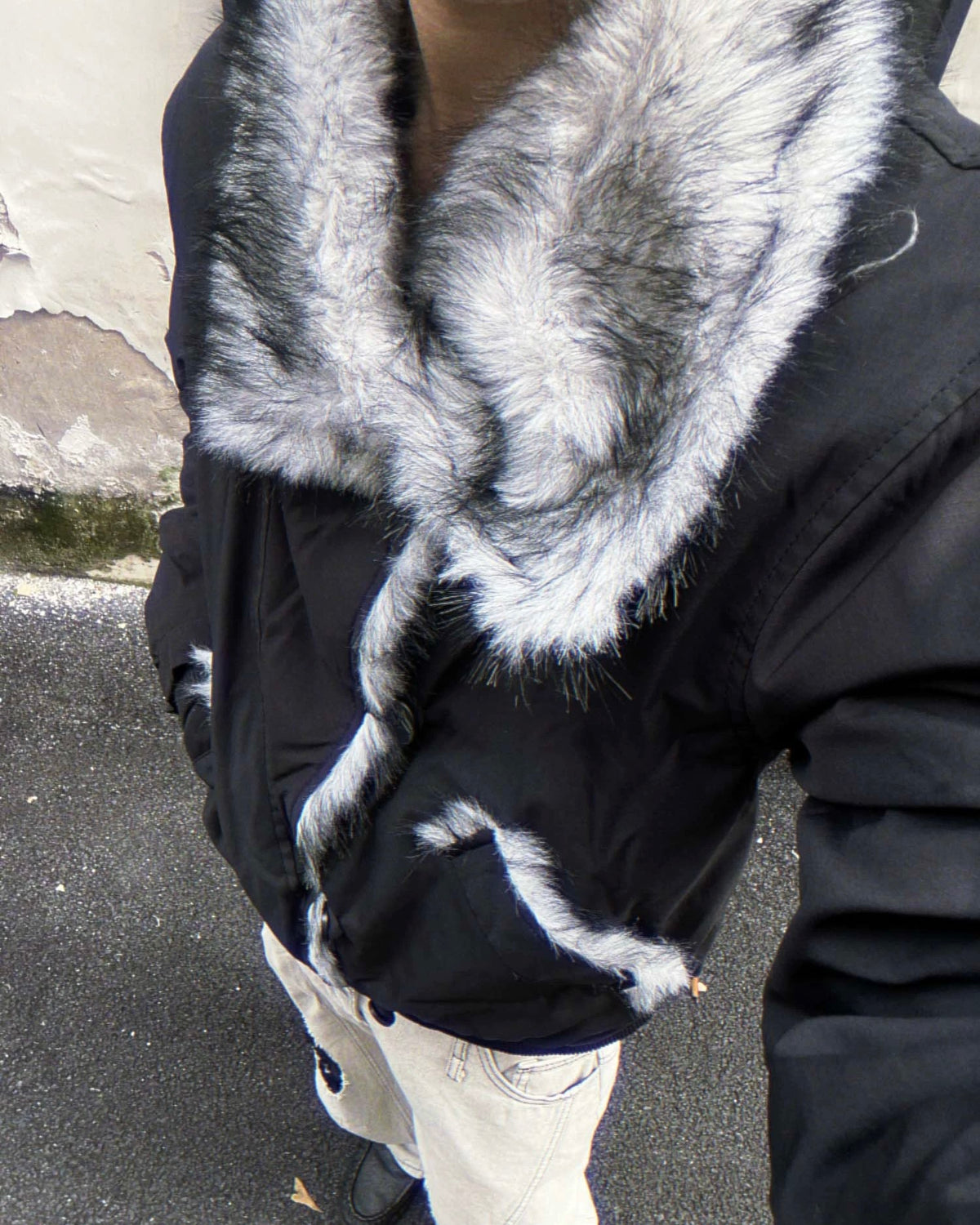 Short, versatile cotton-padded jacket