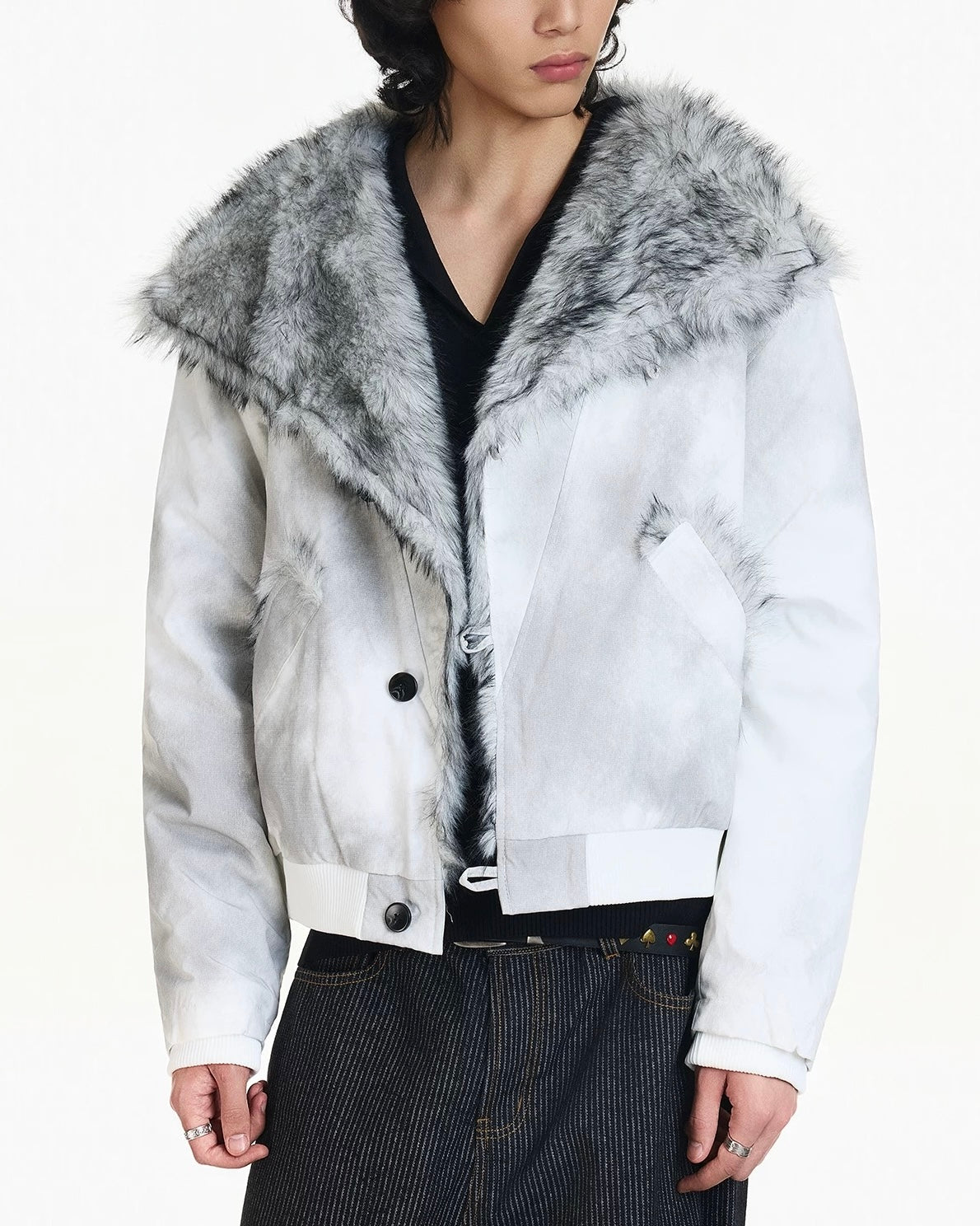 Short, versatile cotton-padded jacket