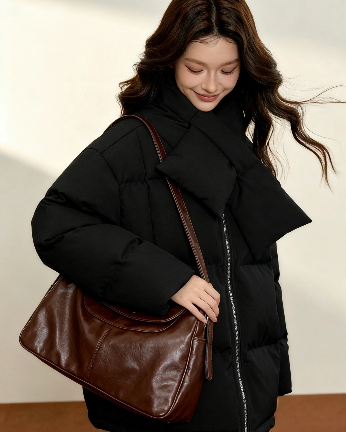 두껍고 따뜻한 스카프 코트