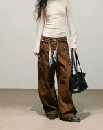 심플하고 활용도 높은 카고 팬츠