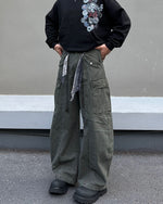 심플하고 활용도 높은 카고 팬츠