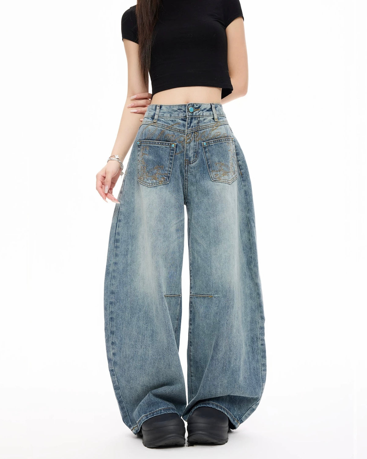 Loose-fitting washed denim jeans