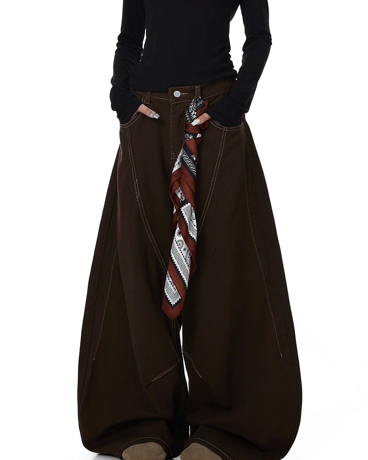 Retro-style wide-leg pants