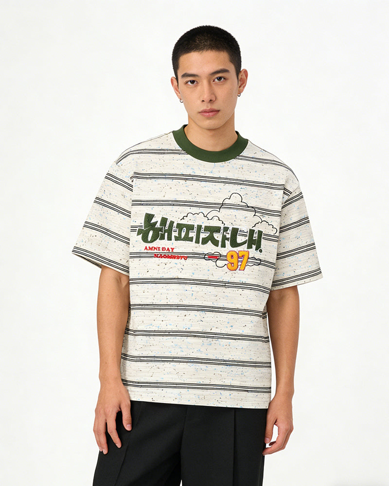 대조적인 줄무늬 짧은 소매