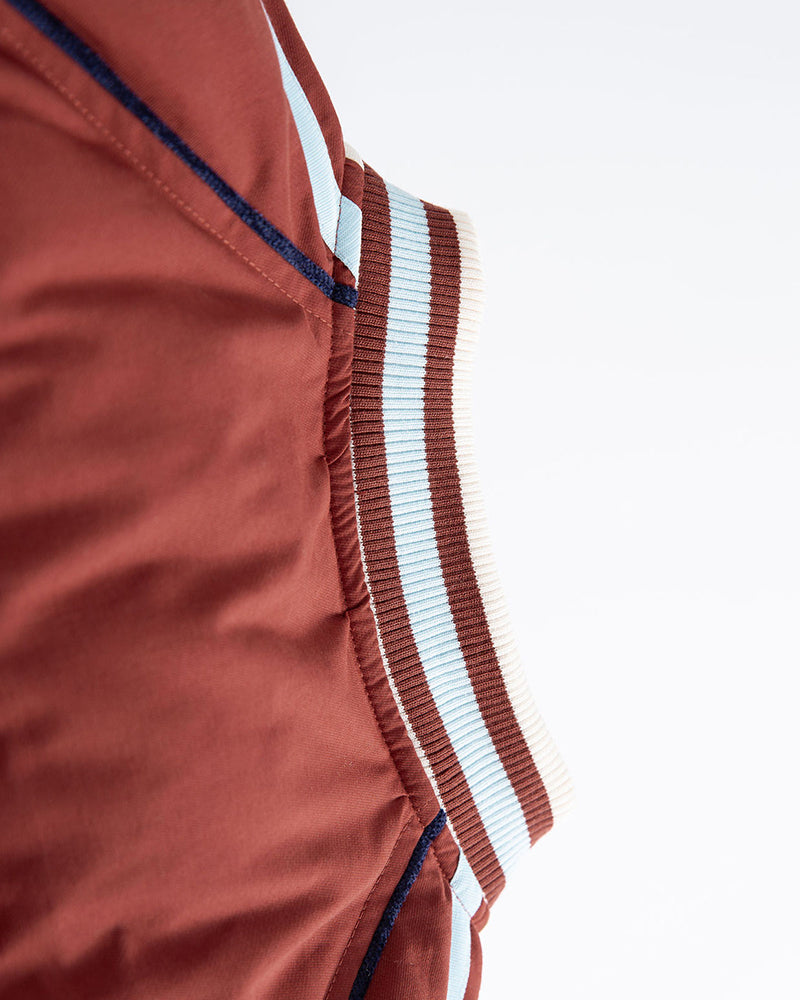 刺綉字母百搭外套