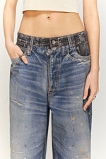 復古水洗破洞牛仔褲