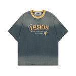 대조적인 컬러의 데님 반팔