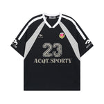 심플한 대비 컬러의 반팔