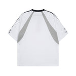 심플한 대비 컬러의 반팔