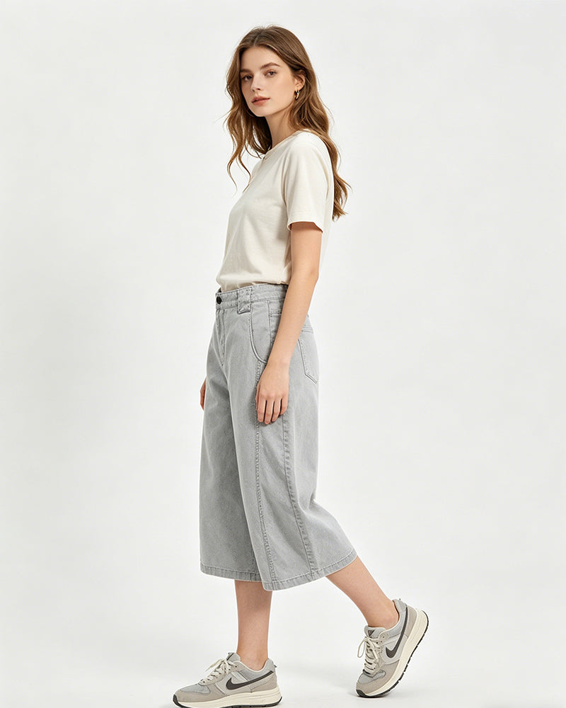 Distressed cropped trousers