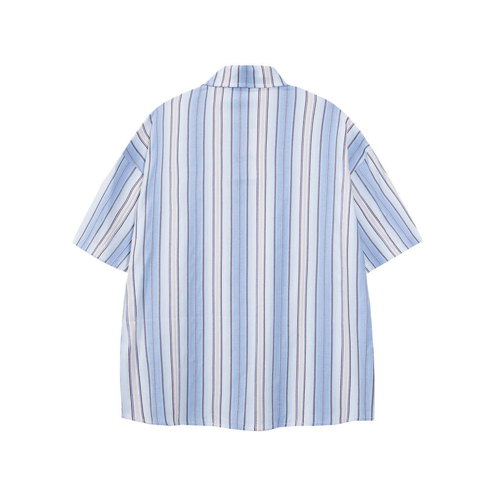 Vertical striped short-sleeved shirt