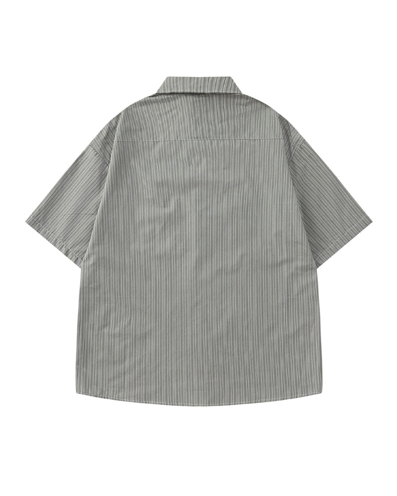 Casual striped short-sleeved shirt