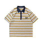 다양한 용도로 활용 가능한 스트라이프 반팔