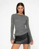 Retro-style long sleeves