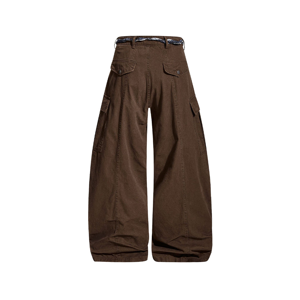 심플하고 활용도 높은 카고 팬츠