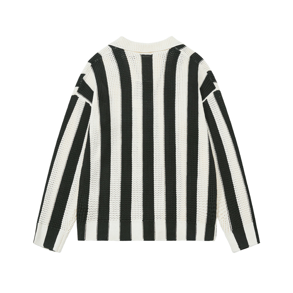 Simple and versatile collared sweater