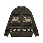 뿔 단추 자카드 스웨터