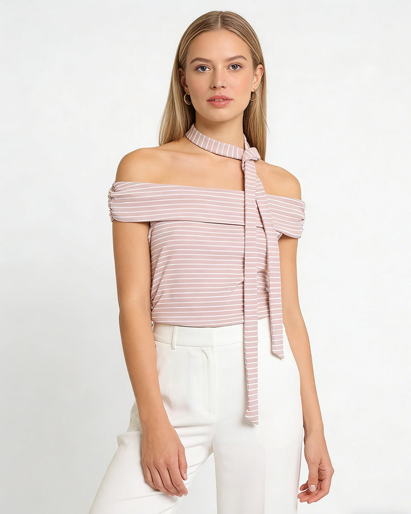 사랑스러운 오프숄더 반팔