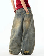 Washed distressed jeans