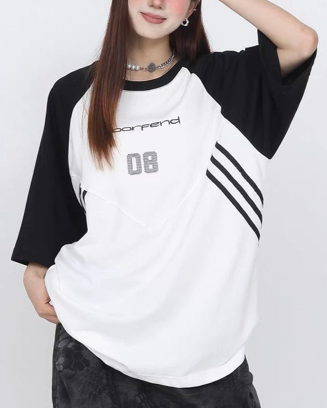 Contrast color letter embroidered short sleeves