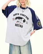 대조적인 색상의 문자 짧은 소매