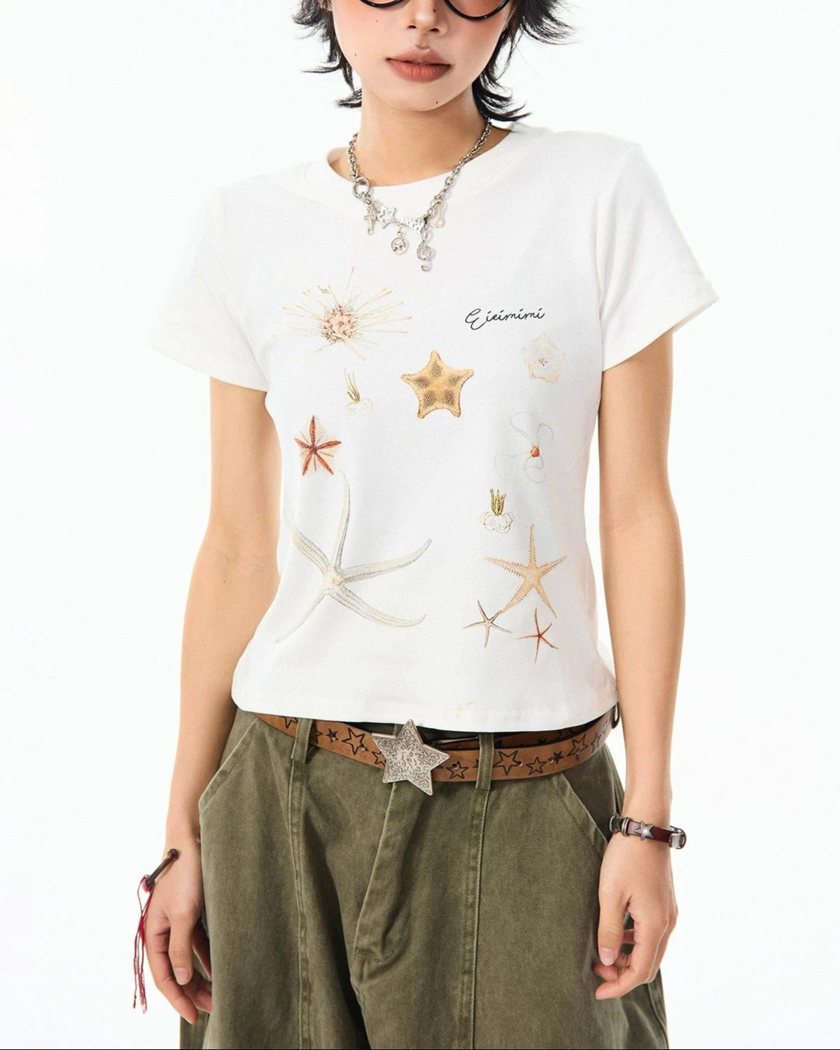 Cute and simple short-sleeved shirt