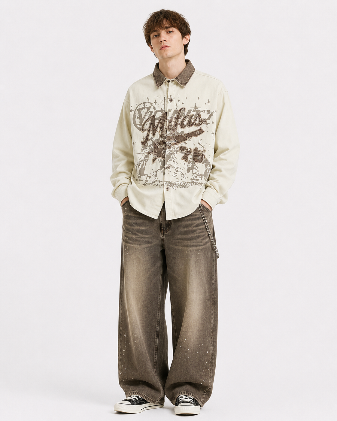 Color-blocked distressed long-sleeved shirt