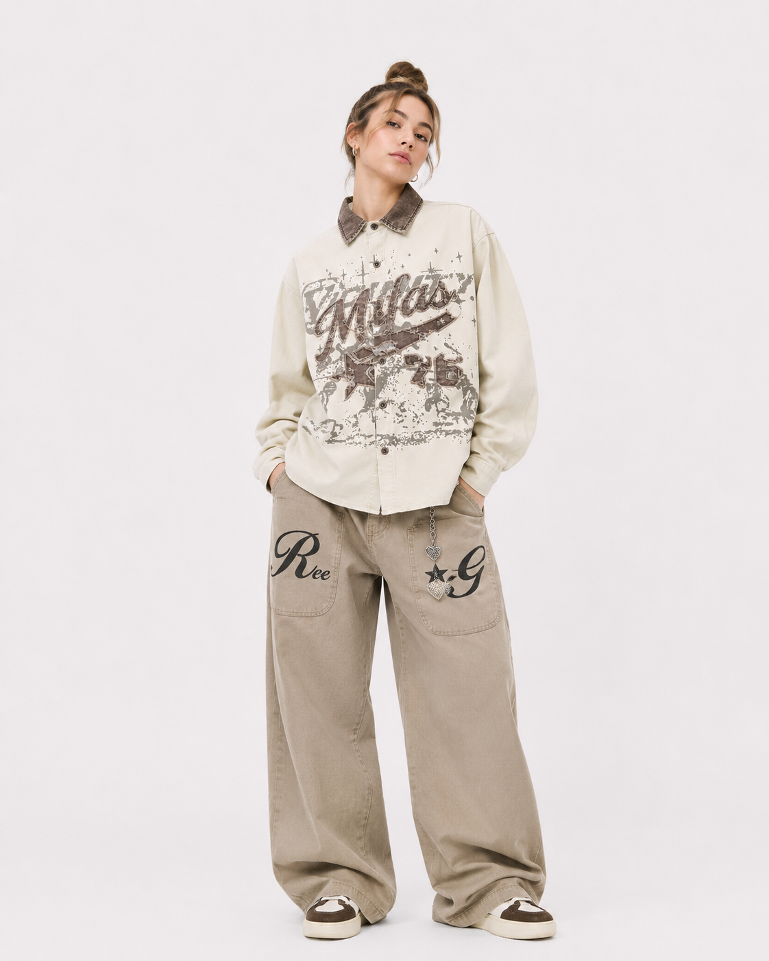 Color-blocked distressed long-sleeved shirt