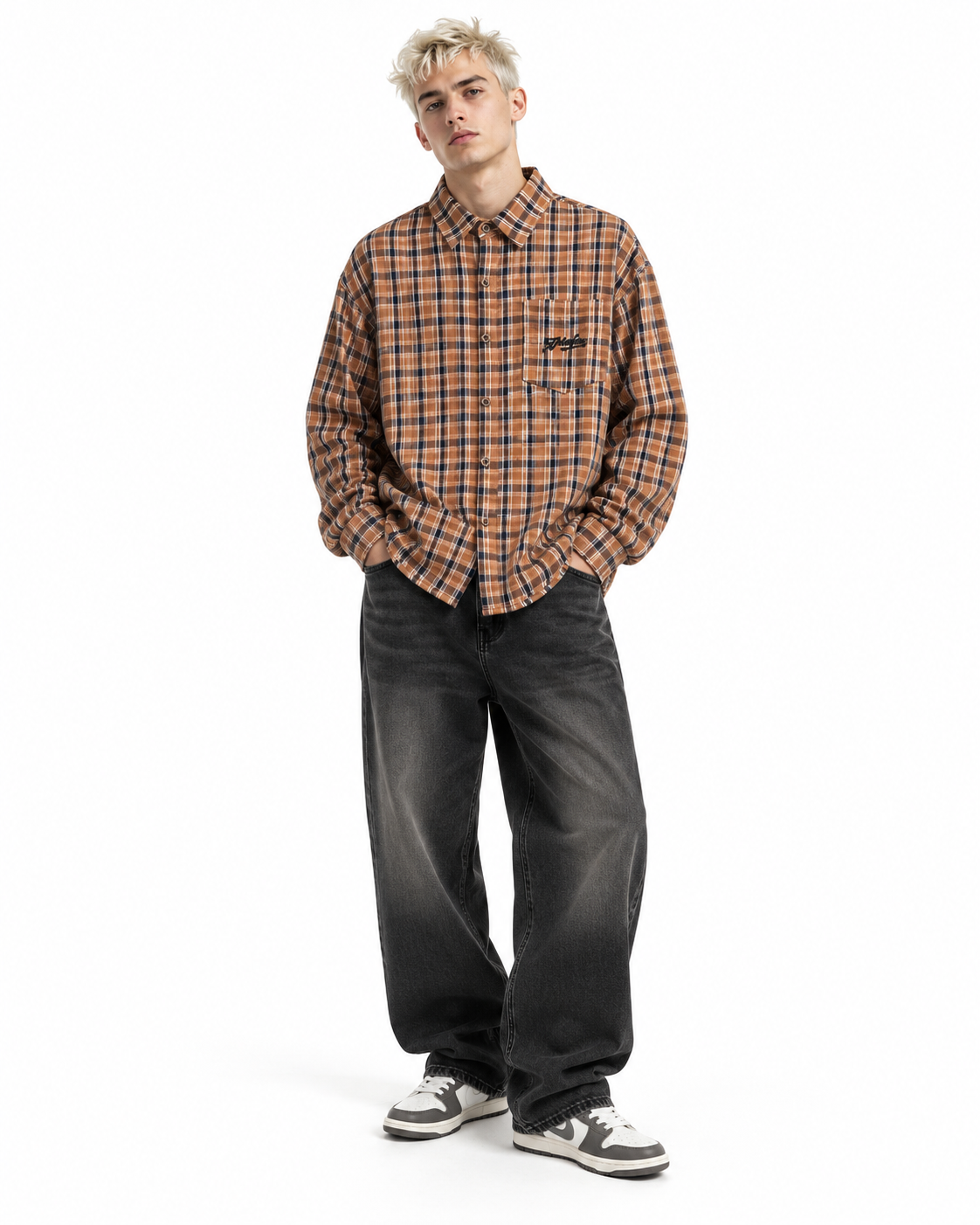 Simple and versatile long-sleeved shirt