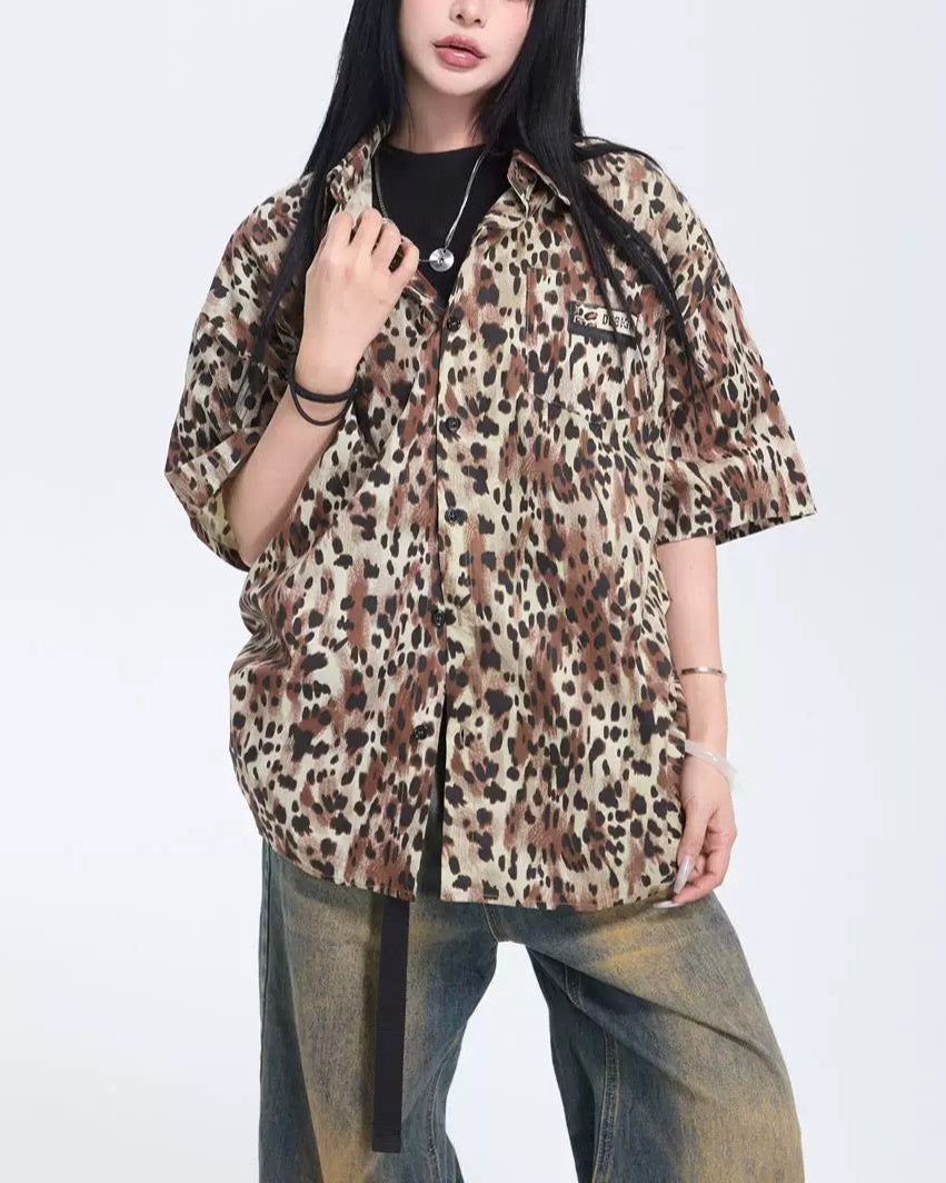 Simple leopard print short-sleeved shirt