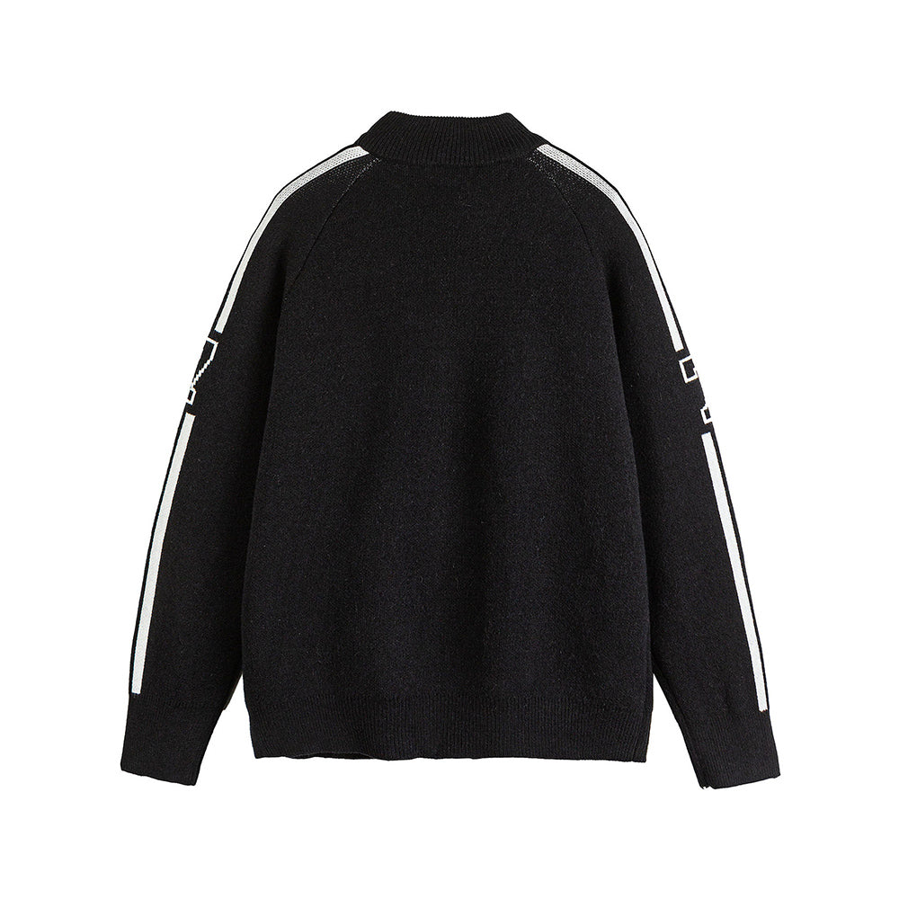 컬러 블록 니트 소재의 활용도 높은 코트